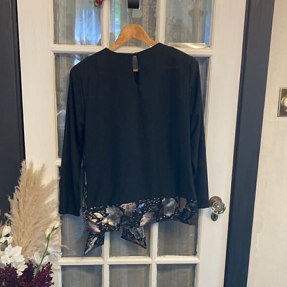 Vintage Metallic Silver and Gold Floral Bow Blouse - Picture 3 of 14